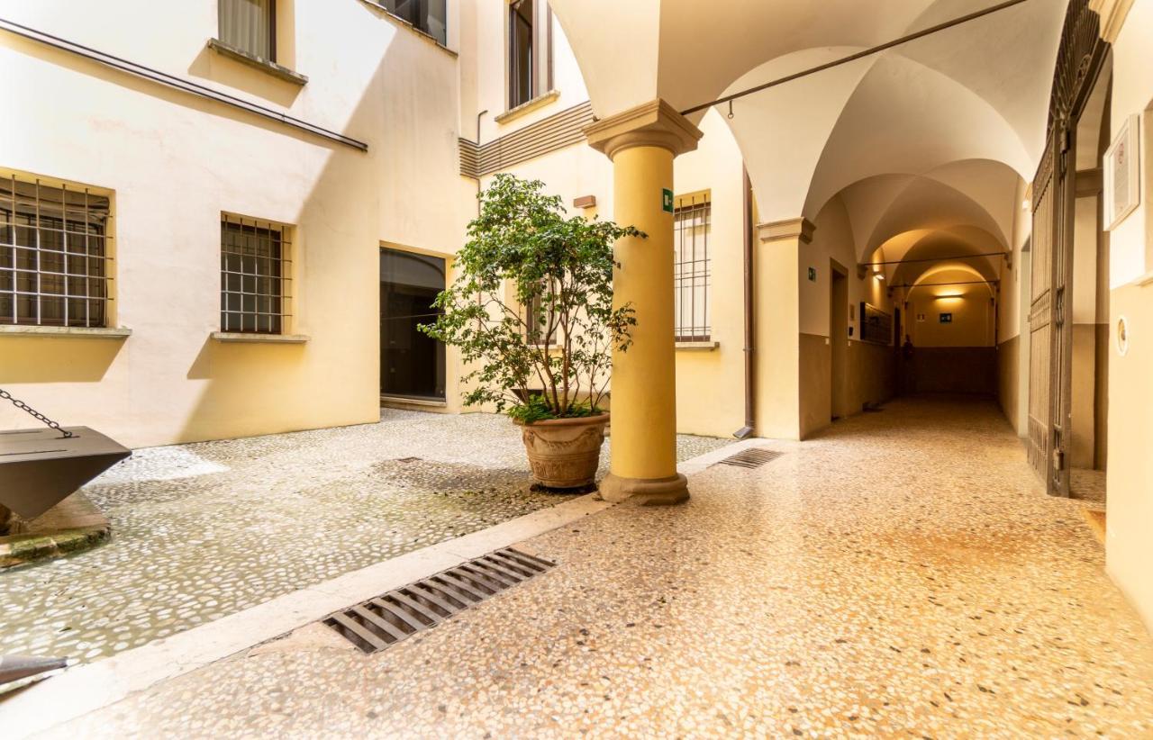 Broccaindosso 33 - Appartamento Nel Centro Storico Bologna Exteriör bild